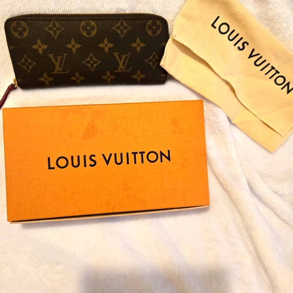 Louis Vuitton Brown Wallet Clemence Fuchsia Inside